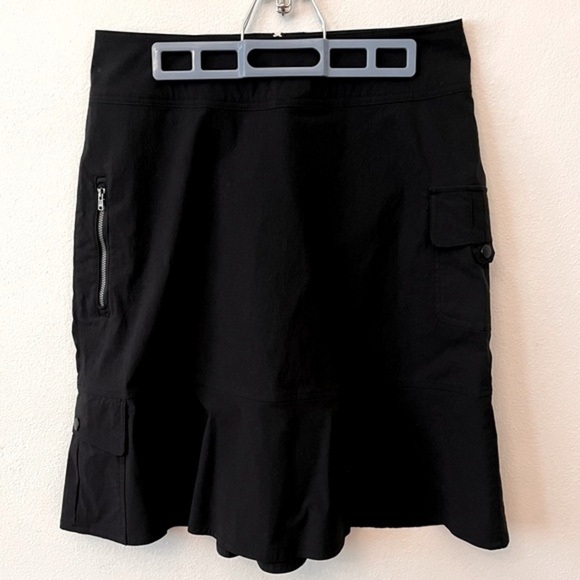 Royal Robbins Black Discovery Skirt. Stretch Travel Outdoors Cargo Skirt. Size 4 - Picture 3 of 10